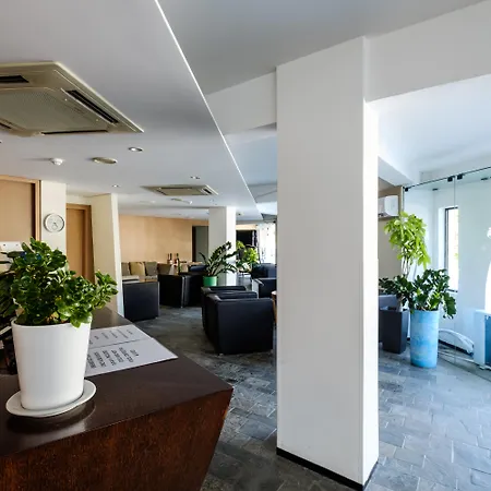 潘德里姆酒店式公寓 公寓式酒店 Paphos