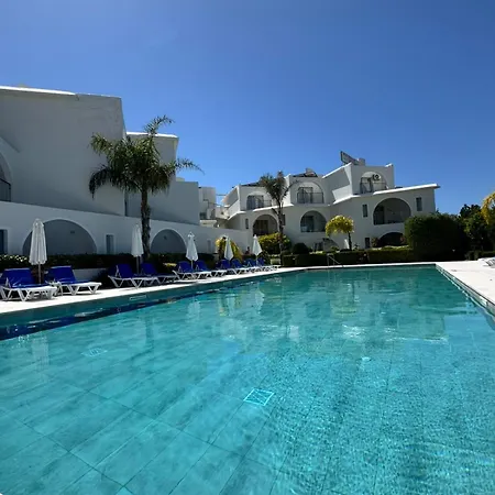 潘德里姆酒店式公寓 Paphos