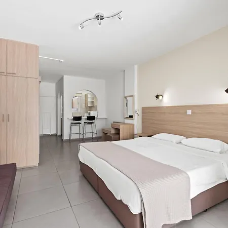 潘德里姆酒店式公寓 Paphos