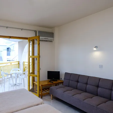 潘德里姆酒店式公寓 公寓式酒店 Paphos