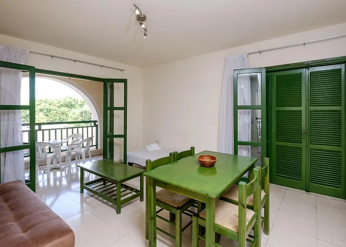 Pandream 3* Пафос