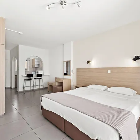 מלון דירות Pandream פאפוס