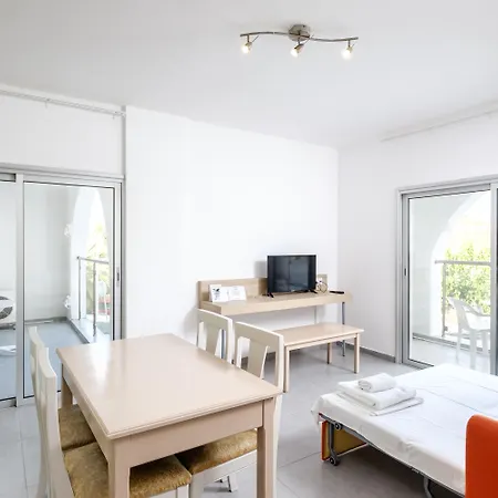 潘德里姆酒店式公寓 Paphos