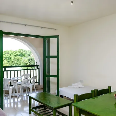 潘德里姆酒店式公寓 Paphos