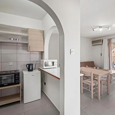 潘德里姆酒店式公寓 公寓式酒店 Paphos