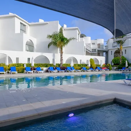 潘德里姆酒店式公寓 Paphos